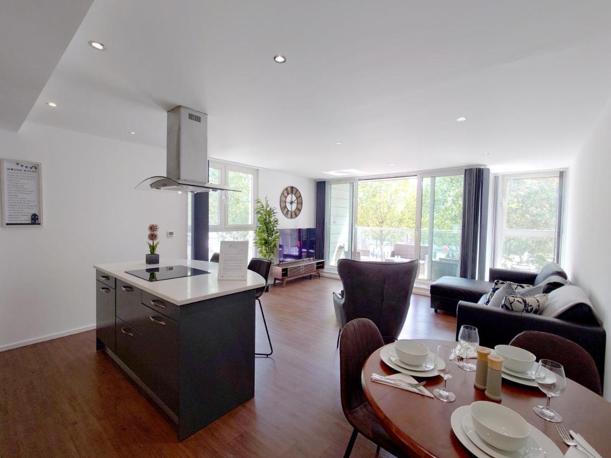 Fully Serviced Two Bed Apartment By Excel & O2 Londyn Zewnętrze zdjęcie