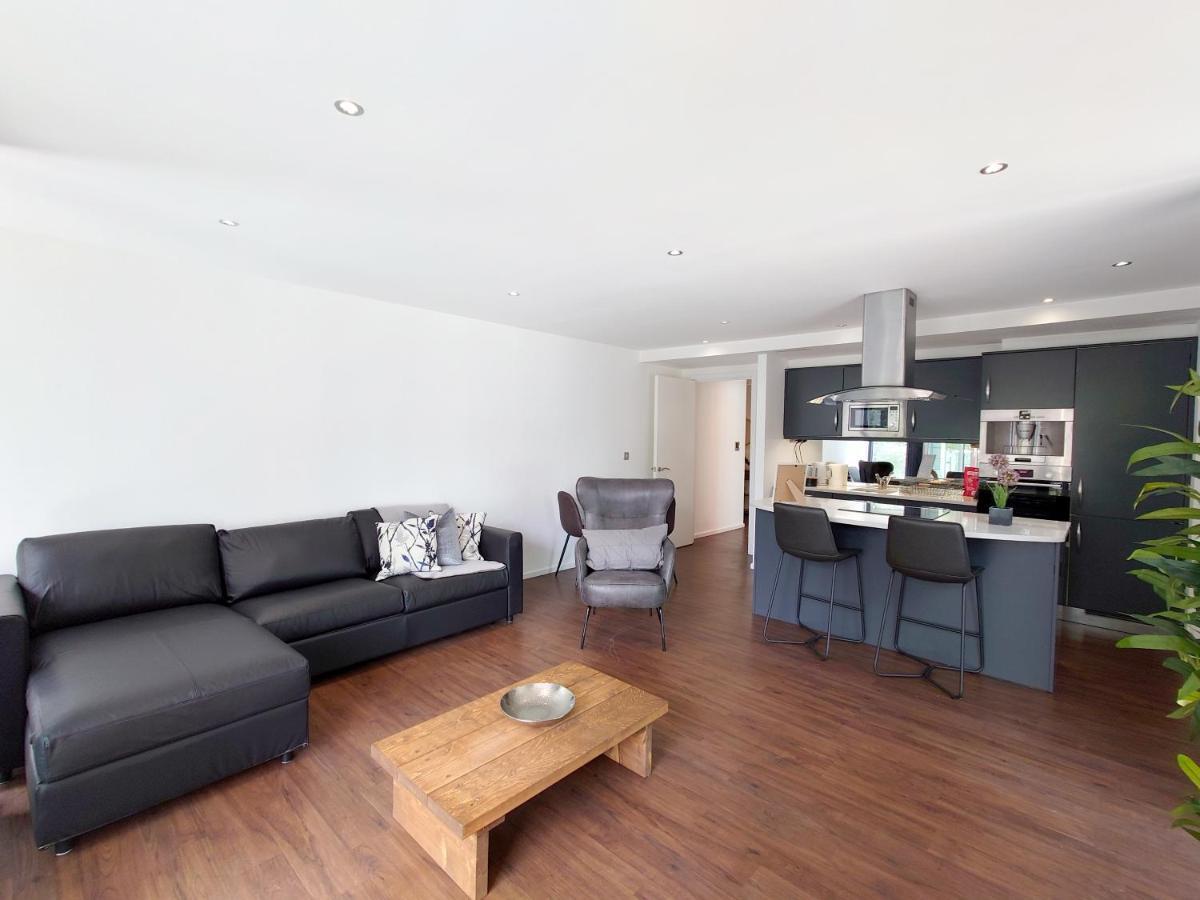 Fully Serviced Two Bed Apartment By Excel & O2 Londyn Zewnętrze zdjęcie
