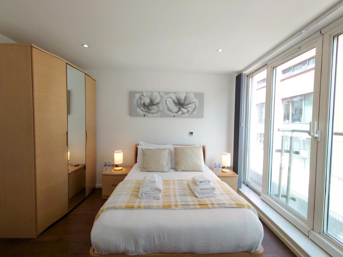 Fully Serviced Two Bed Apartment By Excel & O2 Londyn Zewnętrze zdjęcie