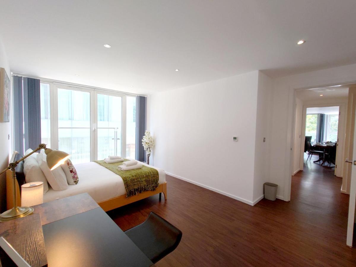 Fully Serviced Two Bed Apartment By Excel & O2 Londyn Zewnętrze zdjęcie