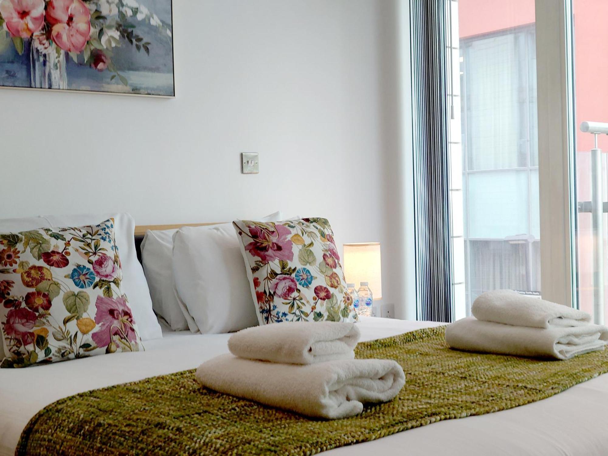 Fully Serviced Two Bed Apartment By Excel & O2 Londyn Zewnętrze zdjęcie