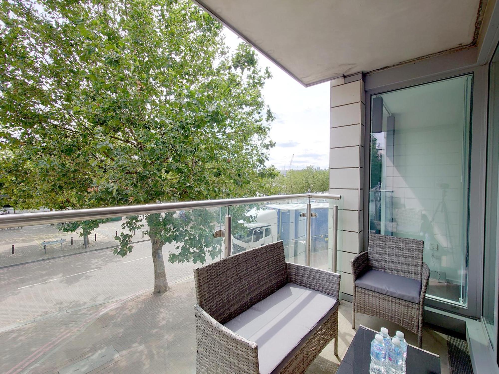 Fully Serviced Two Bed Apartment By Excel & O2 Londyn Zewnętrze zdjęcie